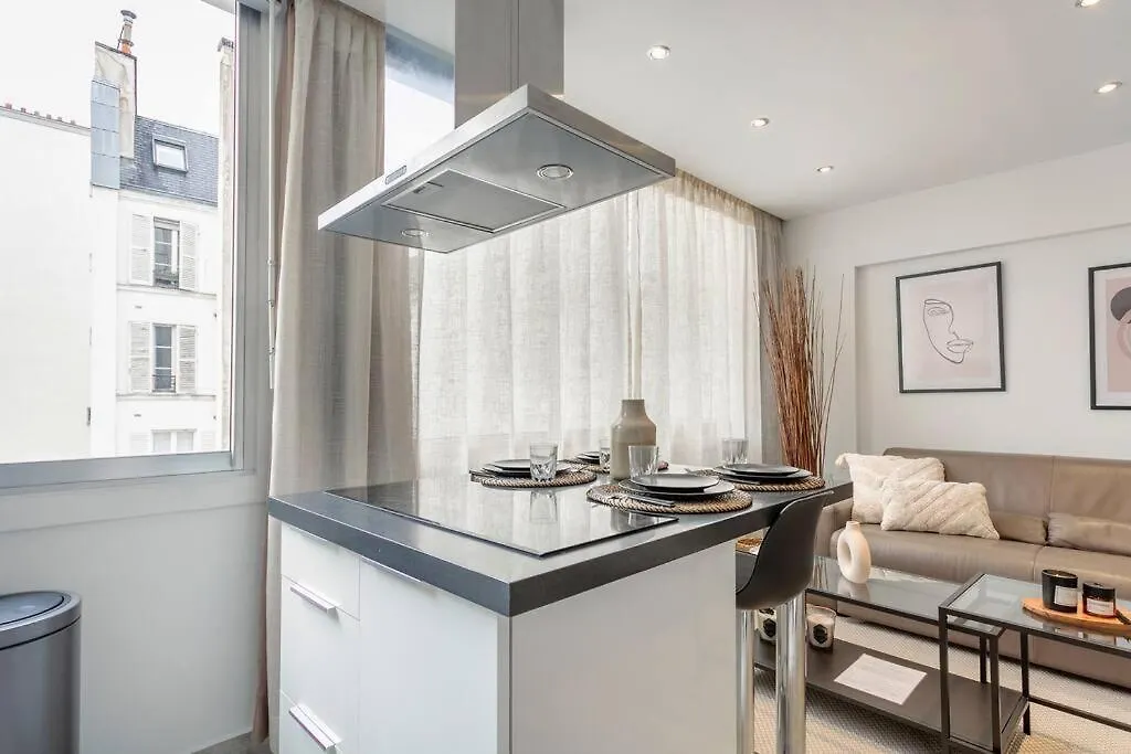 Luxury Apartment Champs Elysees Париж Франция