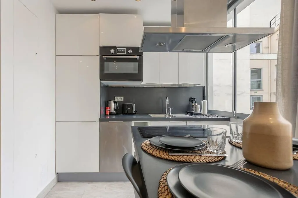 Luxury Apartment Champs Elysees Париж