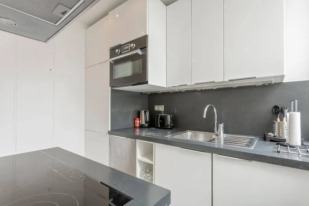 Luxury Apartment Champs Elysees Paryż 0*,